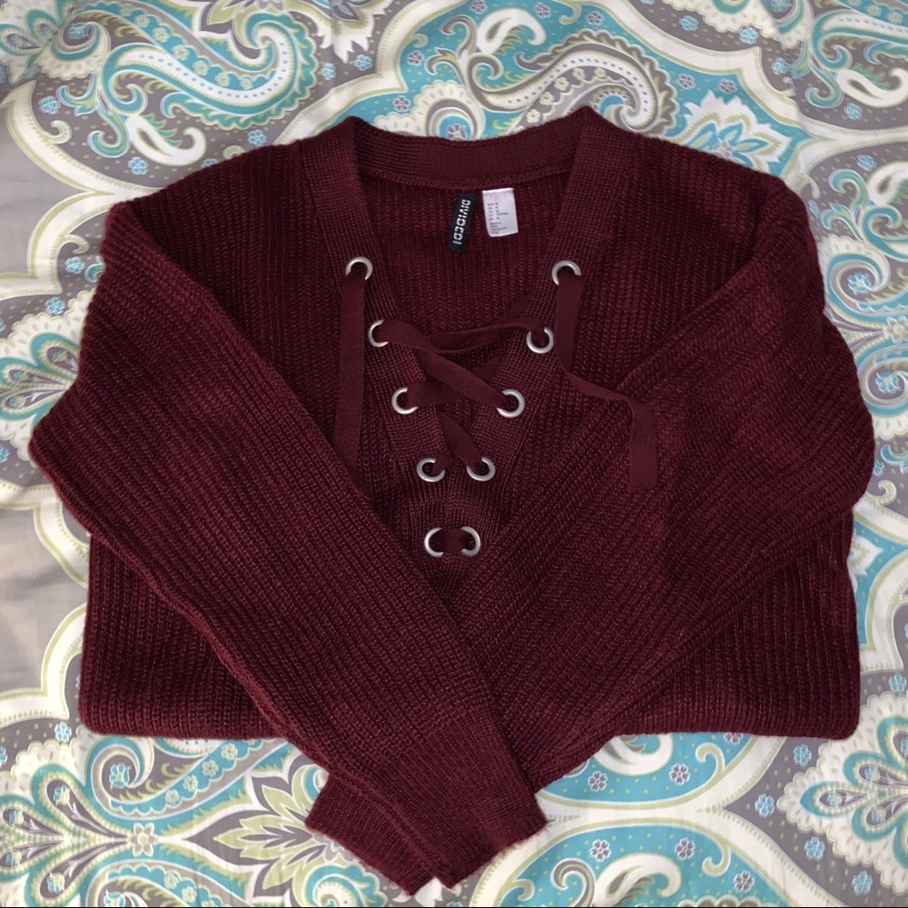DIVIDED Maroon criss-cross sweater